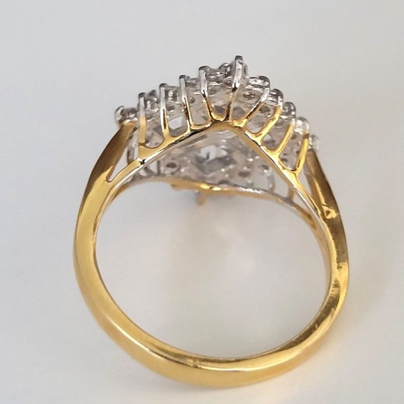 Womens Gold Tone White Rhinestones Diamond Shape Cluster Fashion Ring Size 8 - Picture 4 of 6